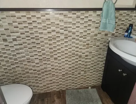 8882 SW 1st Place Coral Springs FL 33071