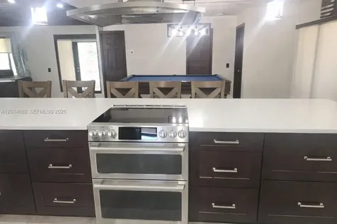 8882 SW 1st Place Coral Springs FL 33071