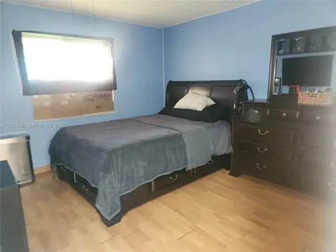 8882 SW 1st Place Coral Springs FL 33071
