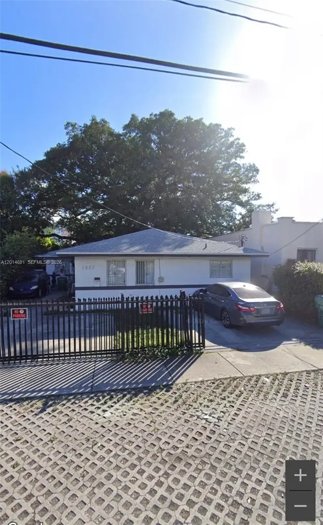 1270 NW 39th Street Miami FL 33142