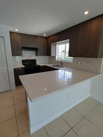 1270 NW 39th Street Miami FL 33142