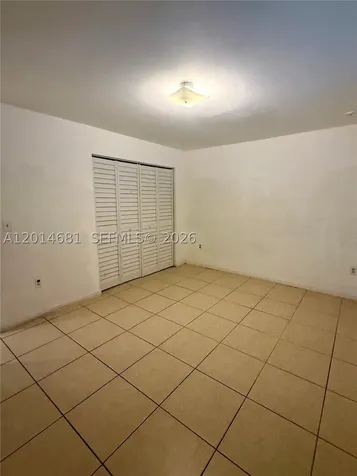 1270 NW 39th Street Miami FL 33142