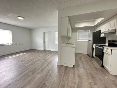 3660 NE 11th Avenue Oakland Park FL 33334