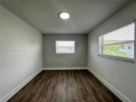 3660 NE 11th Avenue Oakland Park FL 33334