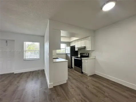 3660 NE 11th Avenue Oakland Park FL 33334