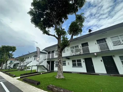 3660 NE 11th Avenue Oakland Park FL 33334