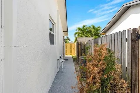 9720 NW 24th Place Sunrise FL 33322