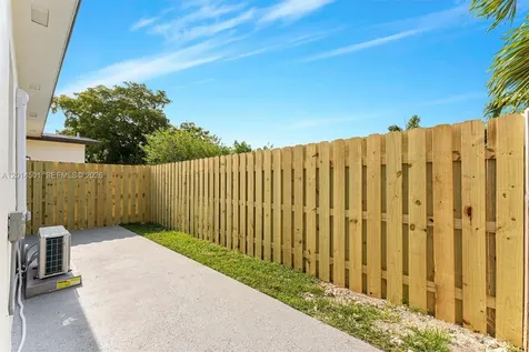9720 NW 24th Place Sunrise FL 33322