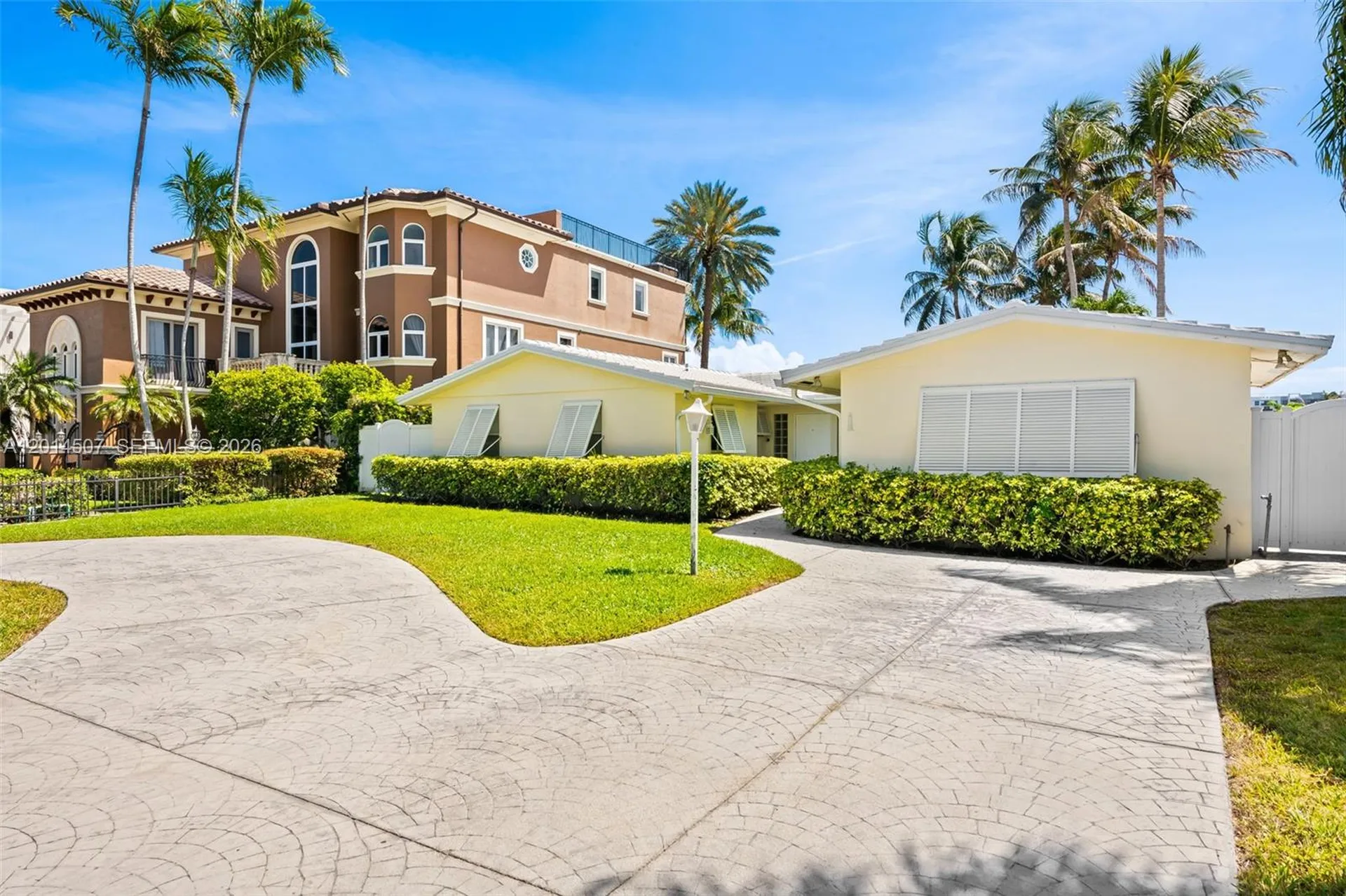 2548 SE 12th Street Pompano Beach FL 33062