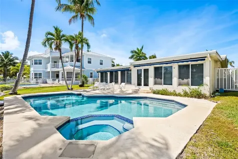 2548 SE 12th Street Pompano Beach FL 33062