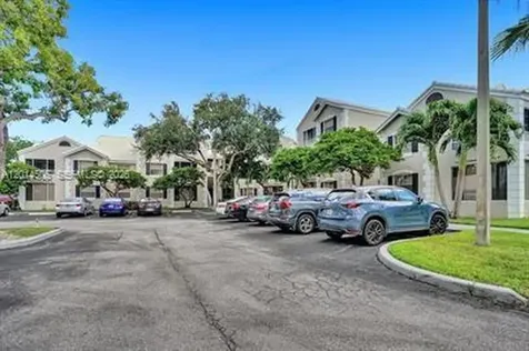 2871 N Oakland Forest Drive Oakland Park FL 33309