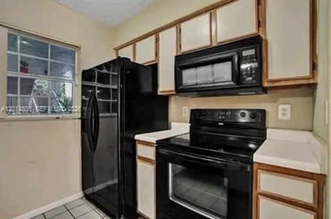 2871 N Oakland Forest Drive Oakland Park FL 33309
