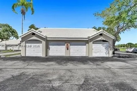 2871 N Oakland Forest Drive Oakland Park FL 33309