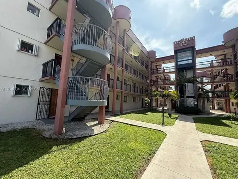 5400 W 21st Court Hialeah FL 33016