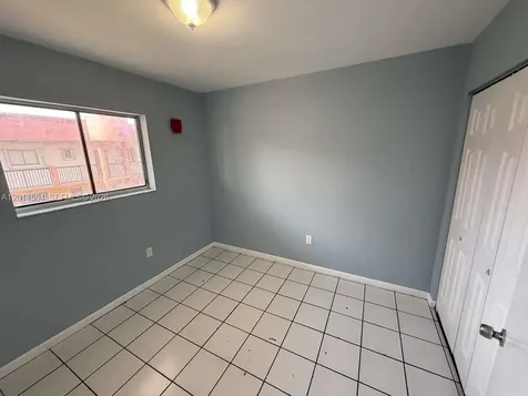 5400 W 21st Court Hialeah FL 33016