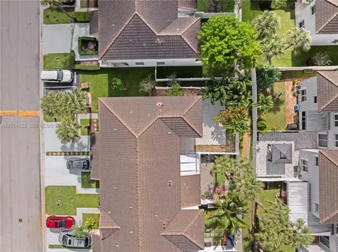 16864 SW 1st Place Pembroke Pines FL 33027