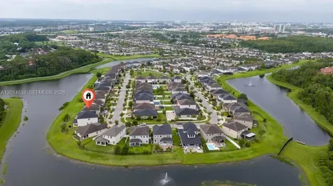 4952 Longmeadow Park Orlando FL 32811