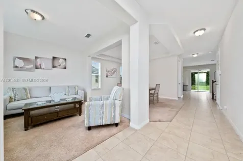 4952 Longmeadow Park Orlando FL 32811