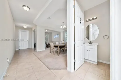 4952 Longmeadow Park Orlando FL 32811