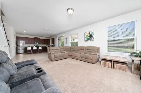 4952 Longmeadow Park Orlando FL 32811
