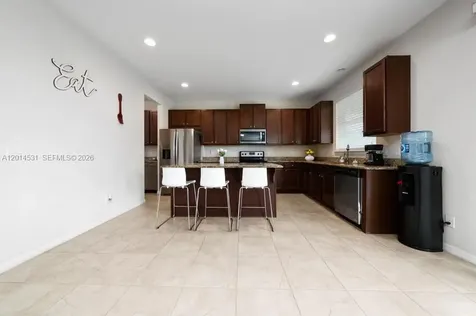 4952 Longmeadow Park Orlando FL 32811