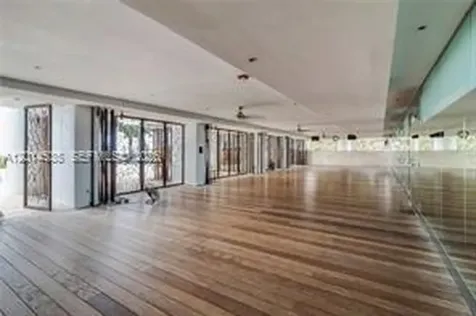 6801 Collins Avenue Miami Beach FL 33141
