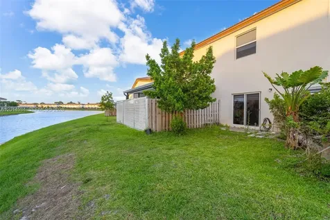 12586 NW 22nd Place Miami FL 33167