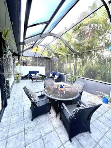 4745 NW 98th Place Doral FL 33178