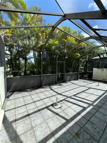 4745 NW 98th Place Doral FL 33178