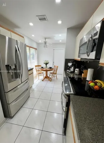 4745 NW 98th Place Doral FL 33178