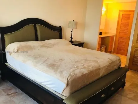 2780 NE 183rd Street Aventura FL 33160