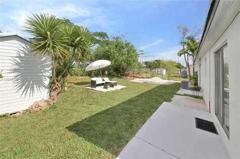 22114 SW 113th Place Miami FL 33170