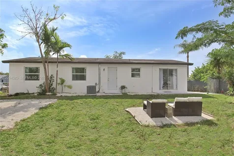 22114 SW 113th Place Miami FL 33170