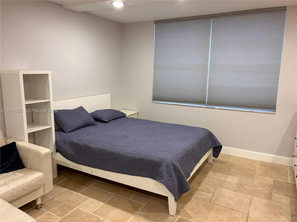 2780 NE 183rd Street Aventura FL 33160