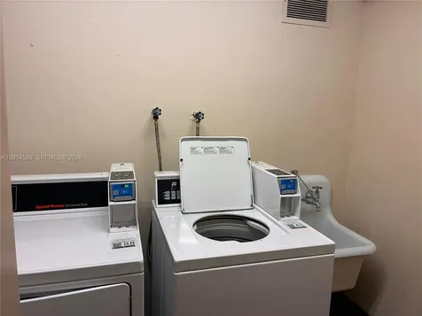 2780 NE 183rd Street Aventura FL 33160