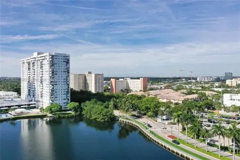 2780 NE 183rd Street Aventura FL 33160