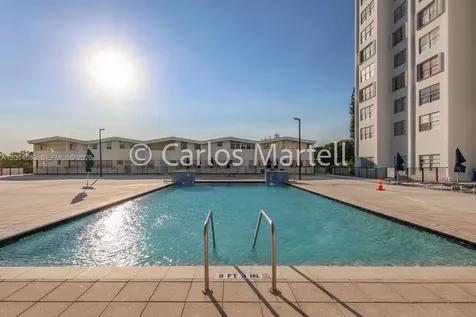 2780 NE 183rd Street Aventura FL 33160