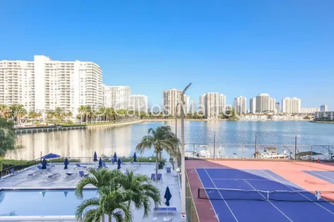 2780 NE 183rd Street Aventura FL 33160