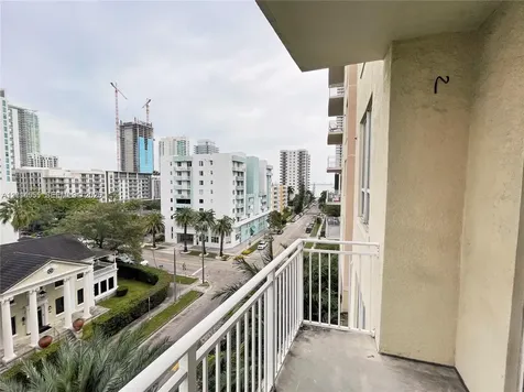 2275 Biscayne Boulevard Miami FL 33137