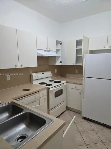 1304 N Santa Catalina Circle North Lauderdale FL 33068