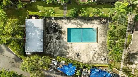 14289 SW 94th Cir Lane Miami FL 33186