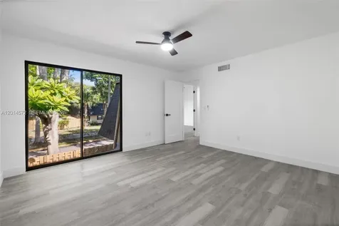 14289 SW 94th Cir Lane Miami FL 33186