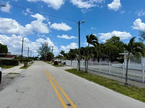 141 SW 2nd Street Deerfield Beach FL 33441