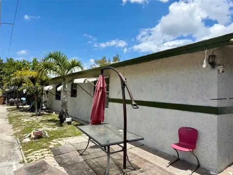 141 SW 2nd Street Deerfield Beach FL 33441