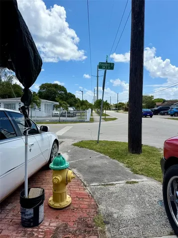141 SW 2nd Street Deerfield Beach FL 33441