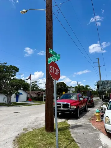 141 SW 2nd Street Deerfield Beach FL 33441