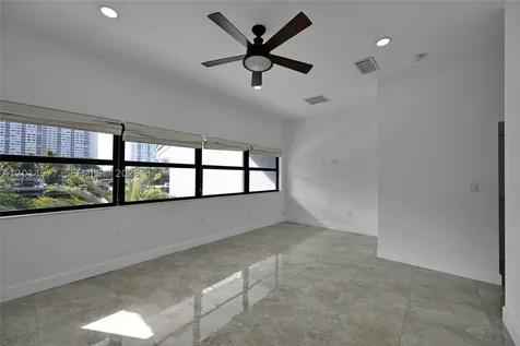 Sunny Isles Beach FL 33160