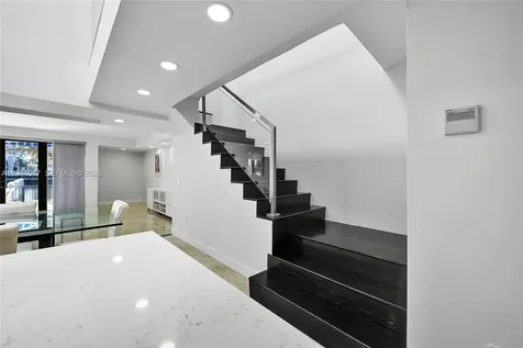 Sunny Isles Beach FL 33160