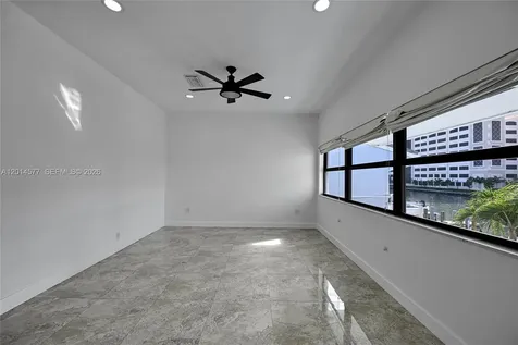 Sunny Isles Beach FL 33160