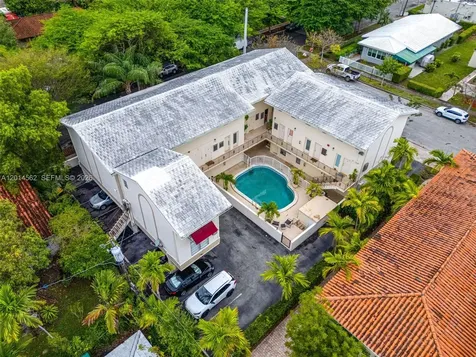 234 Antiquera Avenue Coral Gables FL 33134